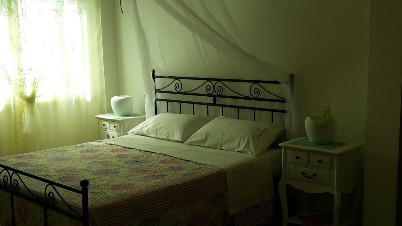 מלון Monsampolo Del Tronto A Casa Di Desideria מראה חיצוני תמונה