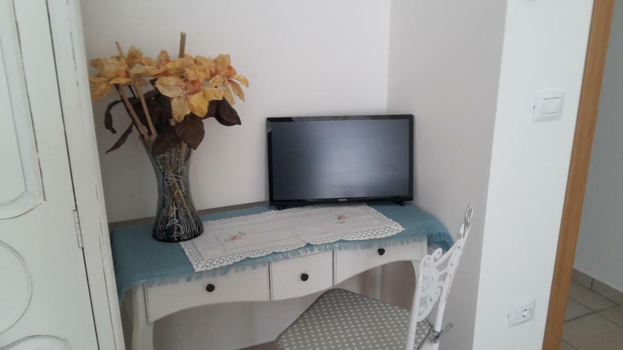 מלון Monsampolo Del Tronto A Casa Di Desideria מראה חיצוני תמונה