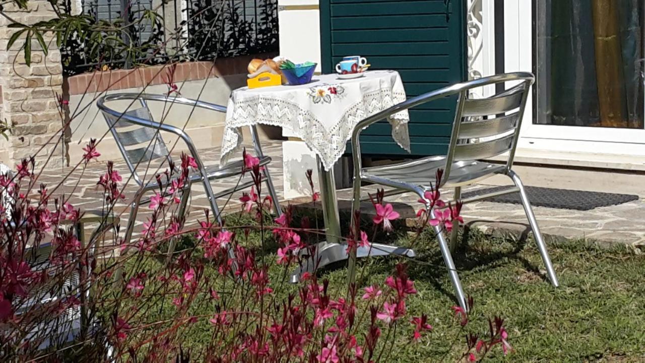 מלון Monsampolo Del Tronto A Casa Di Desideria מראה חיצוני תמונה